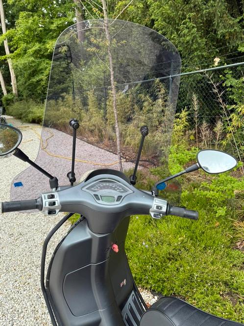 Vespa sprint 2017, Fietsen en Brommers, Scooters | Vespa, Zo goed als nieuw, Maximaal 45 km/u, Benzine, Ophalen