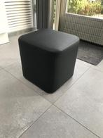 Kleine poef, Huis en Inrichting, Banken | Voetenbanken en Poefen, Ophalen, Gebruikt, Vierkant, Minder dan 50 cm