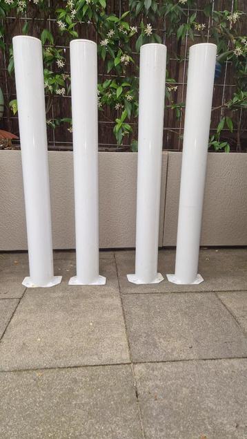 Duraline witte tafelpoten D7,6cm H.72cm beschikbaar voor biedingen
