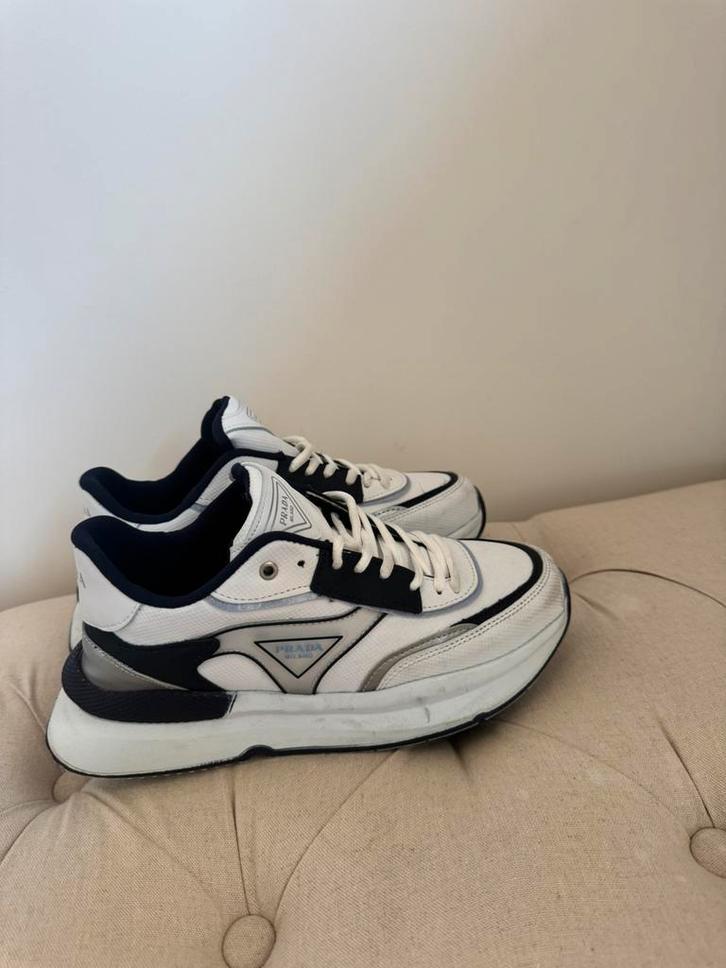 Prada schoenen - maat 40, Kleding | Heren, Schoenen, Zo goed als nieuw, Overige typen, Wit, Ophalen of Verzenden