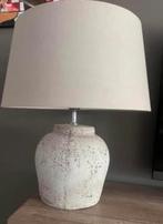 Prachtige tafellamp met linnenkap en stenen voet, Huis en Inrichting, Lampen | Tafellampen, Ophalen of Verzenden, Zo goed als nieuw