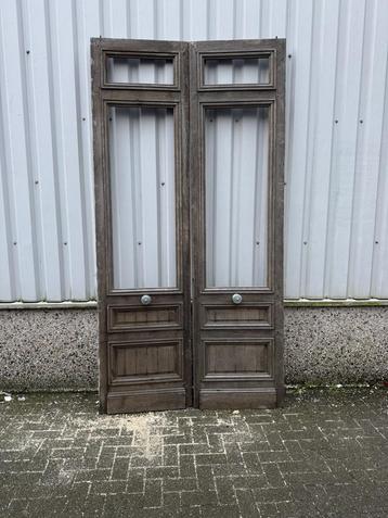 Werkelijk zeer fraaie antieke eiken taatsdeuren beschikbaar voor biedingen