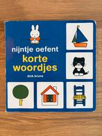 Boek Nijntje oefent korte woordjes, Boeken, Kinderboeken | Baby's en Peuters, Ophalen of Verzenden, Zo goed als nieuw, 1 tot 2 jaar