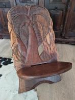 Afrikaanse Stoel met Palmboom Design, Gebruikt, Bruin, Ophalen of Verzenden, Hout