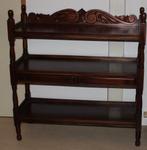 Engelse mahoniehouten open kast, Ophalen