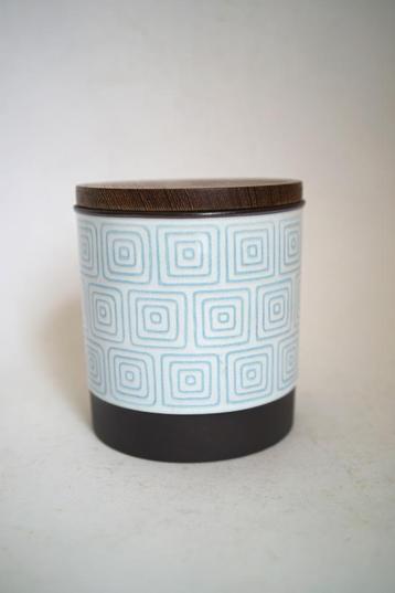 design pot jeppesen royal copenhagen denmark, aluminia. beschikbaar voor biedingen