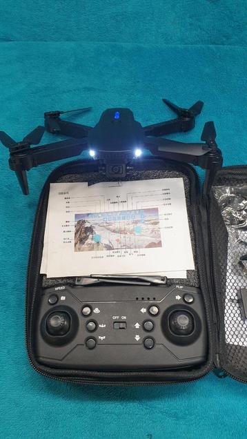 Compleet nieuwe drone met camera, koffer, 2 accu's + acces.  beschikbaar voor biedingen