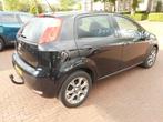 Fiat Punto TwinAir Turbo 100 Lounge NAVI+RESERVEWIEL+METALLI, Voorwielaandrijving, 101 pk, Gebruikt, Euro 6