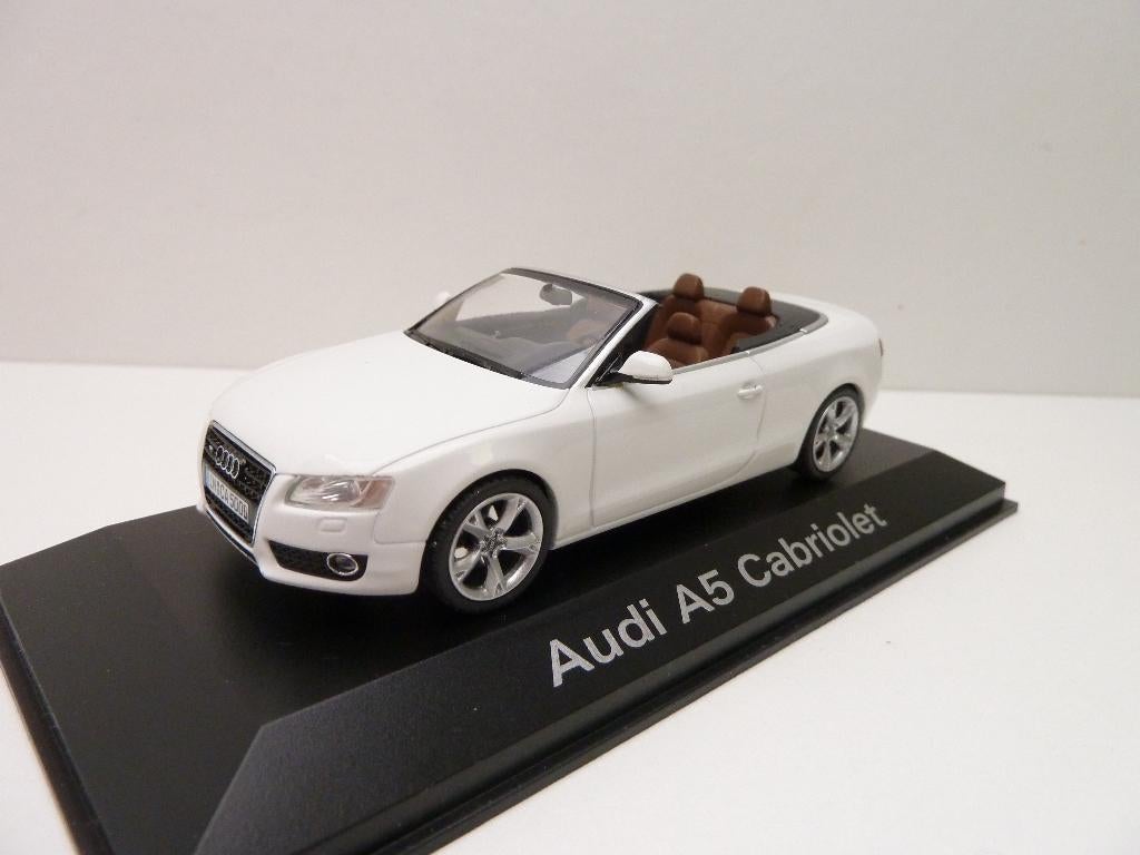 Audi  A5 Cabriolet  '' Schuco '', Hobby en Vrije tijd, Modelauto's | 1:43, Ophalen of Verzenden, Zo goed als nieuw, Auto, Schuco