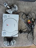 Playstation met 2 controllers & kabels, Spelcomputers en Games, Ophalen of Verzenden, Gebruikt, Met 2 controllers