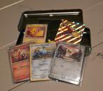Pikachu blik met pokemon kaarten, Ophalen of Verzenden