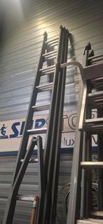 Ladder 3 x 12 - Goede staat (toprollen missen), Doe-het-zelf en Verbouw, Ladders en Trappen, Ophalen of Verzenden