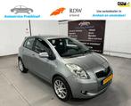 Toyota Yaris 1.3 VVTi Luna MMT Automaat NAP / CRUISE CONTROL, Gebruikt, 750 kg, 4 cilinders, Origineel Nederlands