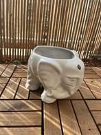 Vintage retro keramieken olifant bloempot, Huis en Inrichting, Woonaccessoires | Vazen, Gebruikt, Wit, Aardewerk of Porselein