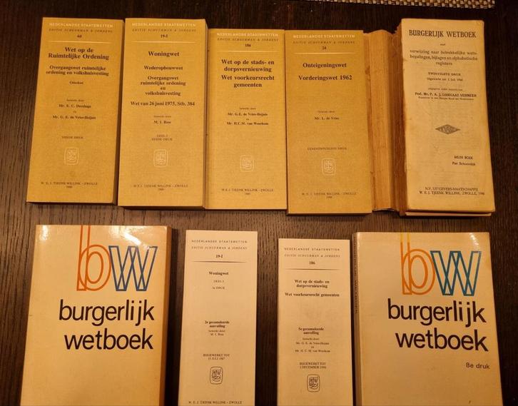 Diverse Nederlandse Wetboeken - Collectie, Boeken, Overige Boeken, Gelezen, Ophalen of Verzenden