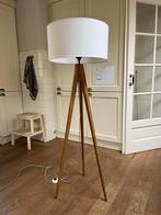 Zuiver wood tripod lamp, Huis en Inrichting, Lampen | Vloerlampen, 100 tot 150 cm, Zo goed als nieuw, Hout, Ophalen