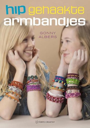 Hip Gehaakte Armbandjes - Gonny Albers / 9789462500259   beschikbaar voor biedingen
