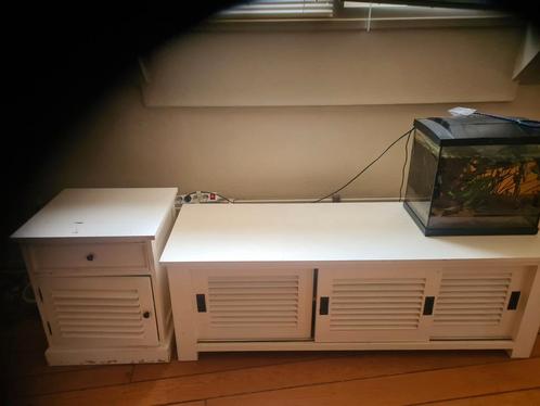 landelijke tv kast, bijzetkastje, servieskast, Huis en Inrichting, Complete inboedels, Ophalen