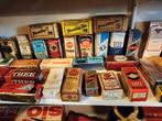 Grote kavel oude verpakkingen van koffie en thee, Verzamelen, Merken en Reclamevoorwerpen, Ophalen of Verzenden, Gebruikt, Reclamebord
