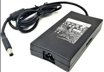 Dell 19,5V, 6,7A (130W) adapter (DA130PE1-00) + netsnoer. beschikbaar voor biedingen