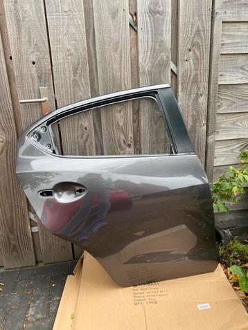 Mazda 2 DJ rechter achterdeur beschikbaar voor biedingen