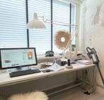 wit bureau eettafel werktafel steiger planken en buizen, Huis en Inrichting, Bureaus, Ophalen of Verzenden, Zo goed als nieuw