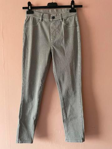 Uniqlo grijs wit gestreepte jegging broek maat 34 beschikbaar voor biedingen