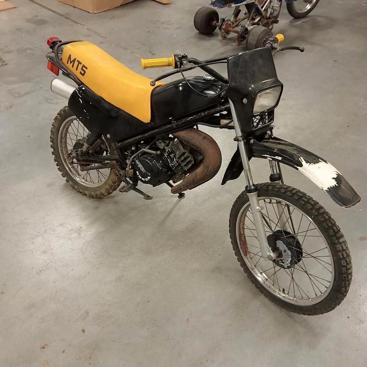 Honda mt5 compleet met 5 versnellingen, Fietsen en Brommers, Brommers | Honda, Zo goed als nieuw, MT, Maximaal 45 km/u, Ophalen