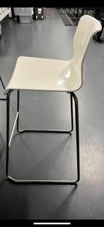 Witte Bartafel met Stoelen - Metaal Onderstel, Ophalen, Gebruikt