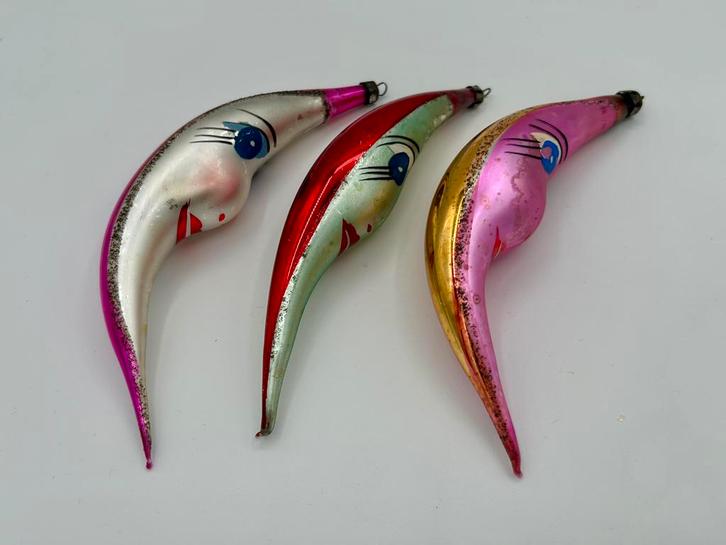 Oude kerstbal maantjes in drie kleuren, Diversen, Kerst, Gebruikt, Ophalen of Verzenden