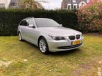 BMW525 Touring AUT I YOUNGTIMER I APPLE CARPLAY I PERFECT, Auto's, BMW, Te koop, Zilver of Grijs, Geïmporteerd, 5 stoelen