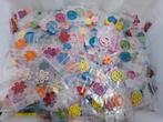 Bulk partij met 550 zakjes houten kralen en hangers. Gehele, Ophalen of Verzenden, Nieuw, Kraal