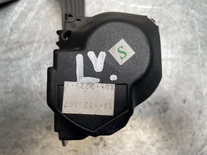 Veiligheidsgordel links-voor van een Iveco Daily, Auto-onderdelen, Interieur en Bekleding, Overige automerken, Gebruikt, 3 maanden garantie