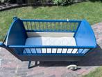 Vintage Blauw Ledikantje op Wielen, Kinderen en Baby's, Babywiegjes en Ledikanten, Ophalen, Gebruikt, Ledikant