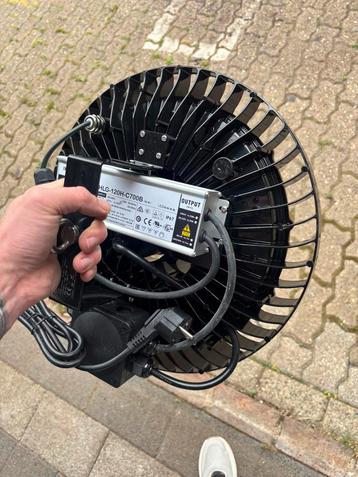 Lednovate led ufo 160w beschikbaar voor biedingen