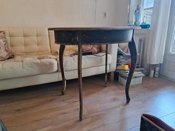 Prachtige antieke tafel tafeltje bijzettafel beschikbaar voor biedingen