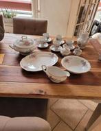 12 delig servies, Antiek en Kunst, Antiek | Servies compleet, Ophalen of Verzenden