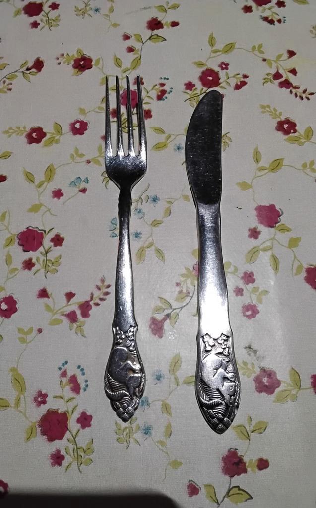 Vintage Retro Gero  Zilmeta eekhoorn kinderbestek, Antiek en Kunst, Antiek | Bestek, Ophalen of Verzenden