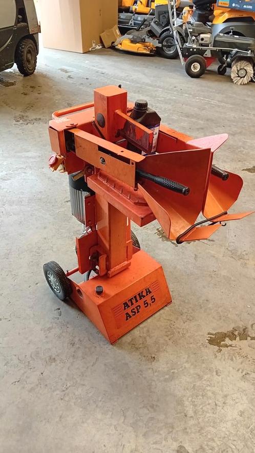 Houtklover 8 ton  defecte  oliepomp euro  200, Tuin en Terras, Kloofmachines, Zo goed als nieuw, Liggend, Elektrisch, Ophalen