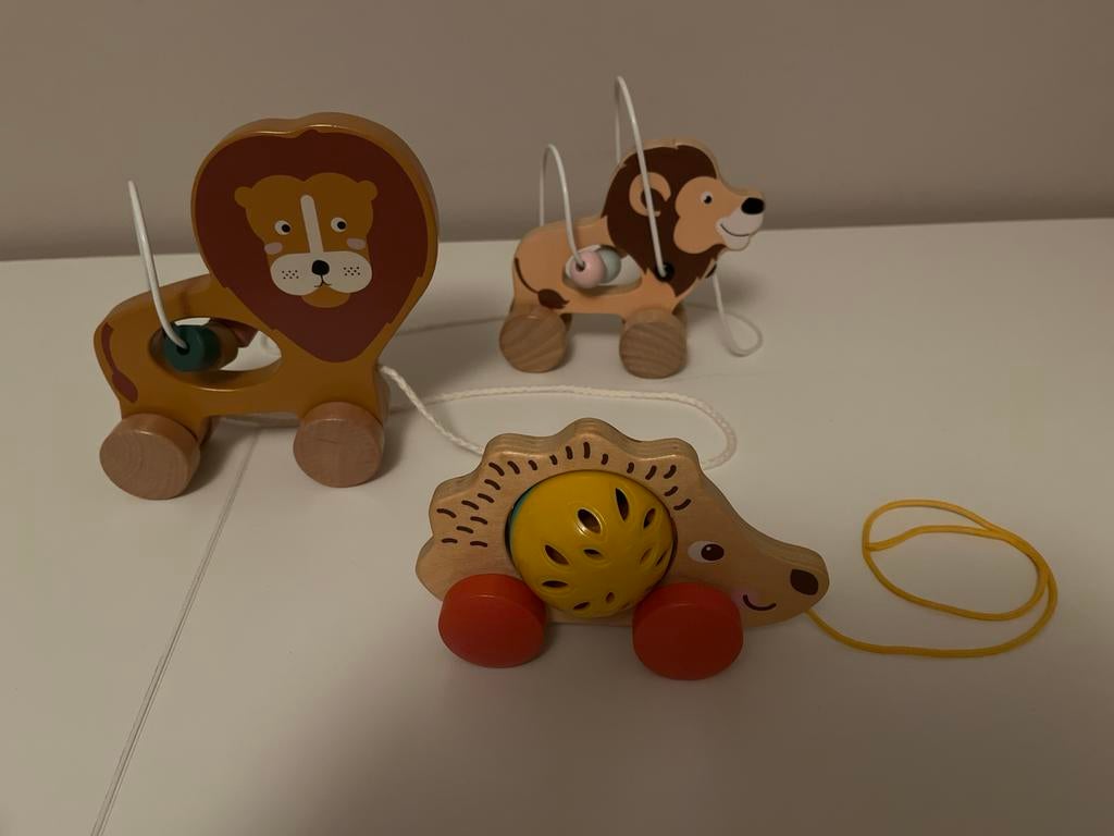 Houten trekdieren in goede staat, Kinderen en Baby's, Speelgoed | Houten speelgoed, Ophalen of Verzenden, Zo goed als nieuw, Duw- of Trekspeelgoed