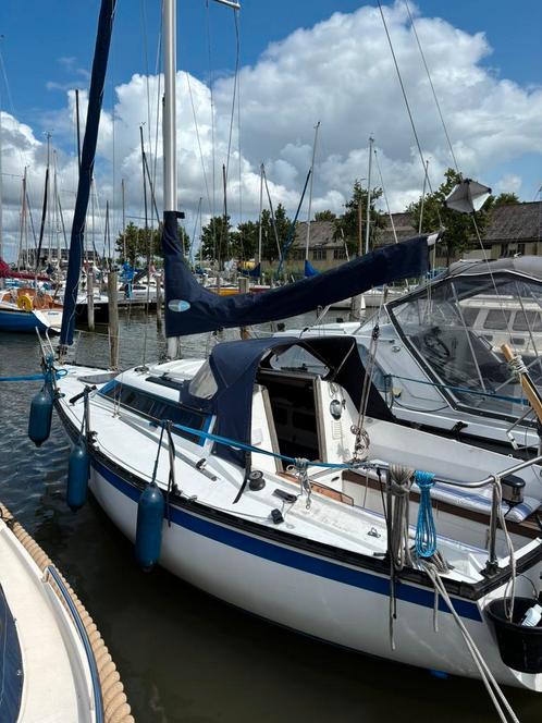 Friendship 22 zeiljacht | vakantie klaar, Watersport en Boten, Kajuitzeilboten en Zeiljachten, Zo goed als nieuw, Polyester, Benzine