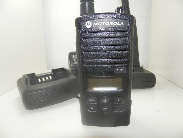 Motorola XTNiD portofoons, Telecommunicatie, Portofoons en Walkie-talkies, Zo goed als nieuw, Portofoon of Walkie-talkie, 2 to 5 km
