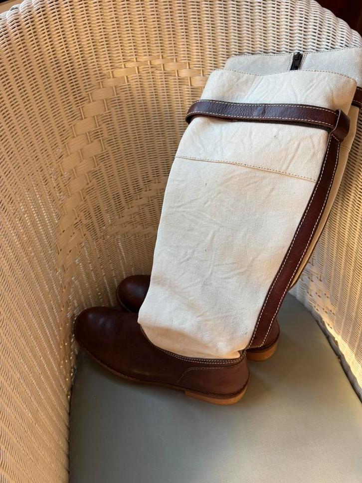 Bruine leren lange laarzen met lederen zool mt 40, Kleding | Dames, Schoenen, Zo goed als nieuw, Hoge laarzen, Bruin, Ophalen of Verzenden