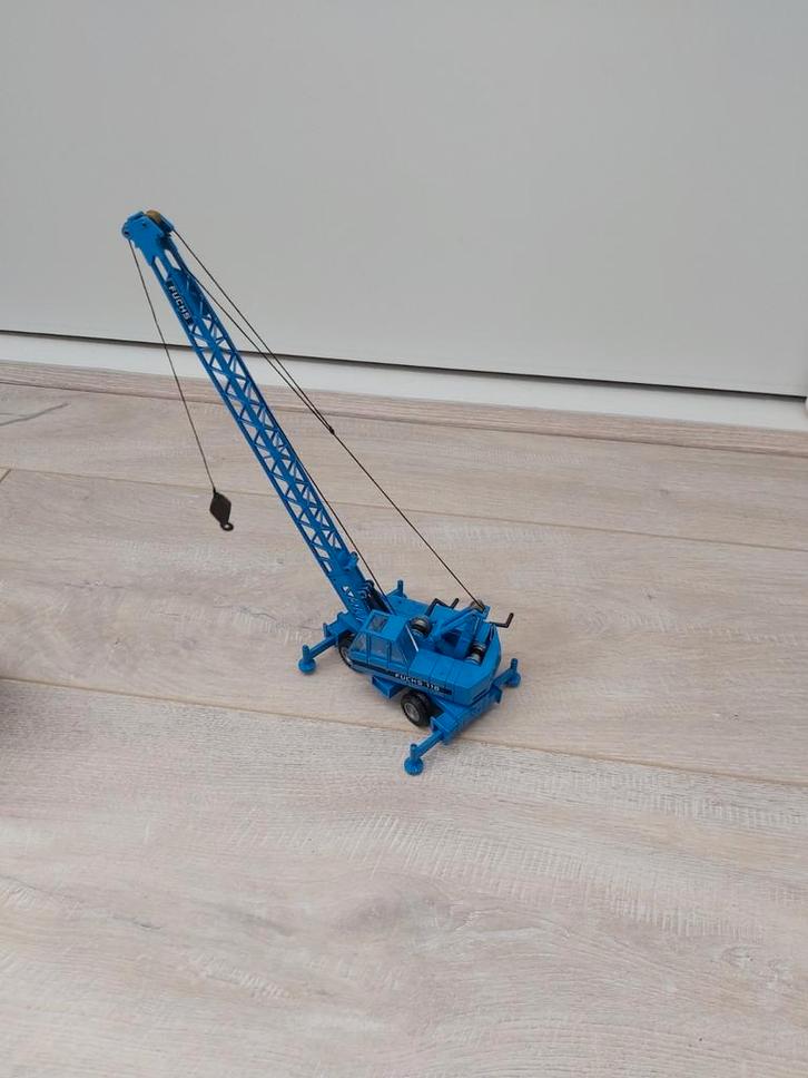 Fuchs 118M mobiele hijskraan met vakwerkgiek van NZG  1/50, Hobby en Vrije tijd, Modelauto's | 1:50, Nieuw, Hijskraan, Tractor of Landbouw