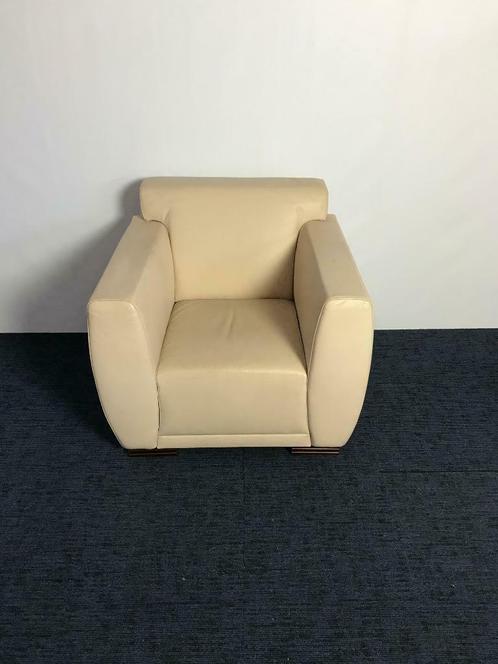 1 x Palau fauteuil, crème leer, Huis en Inrichting, Fauteuils, Gebruikt, Leer, 50 tot 75 cm, Minder dan 75 cm, Ophalen