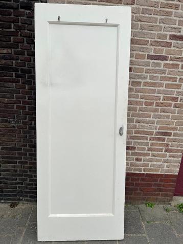 deuren jaren 30 partij van 3 stuks gratis af te halen  beschikbaar voor biedingen