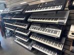 veel Keyboards Korg Yamaha Roland Technics Casio, Ophalen, Korg, Aanslaggevoelig, 61 toetsen