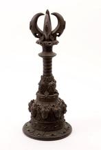Tibetaanse gepatineerde bronzen ceremoniële bel, Varja, Ophalen of Verzenden, Brons
