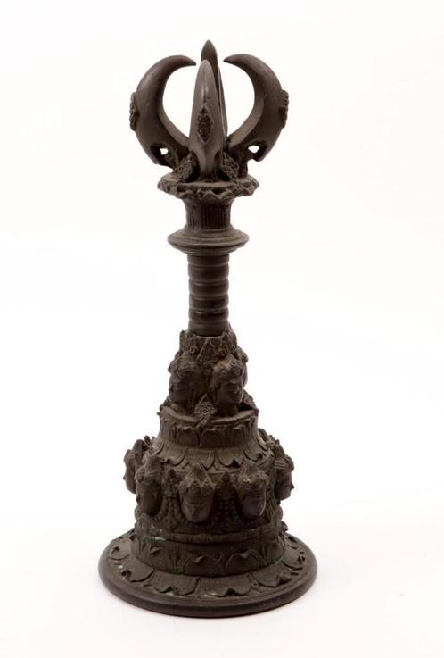 Tibetaanse gepatineerde bronzen ceremoniële bel, Varja, Antiek en Kunst, Antiek | Koper en Brons, Brons, Ophalen of Verzenden