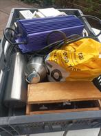 Kist met spullen voor rommelmarkt of braderie, Ophalen, Zo goed als nieuw